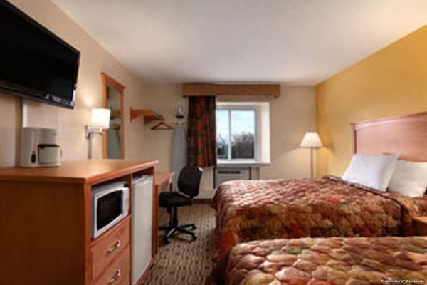 Americas Best Value Inn (Lawrence)